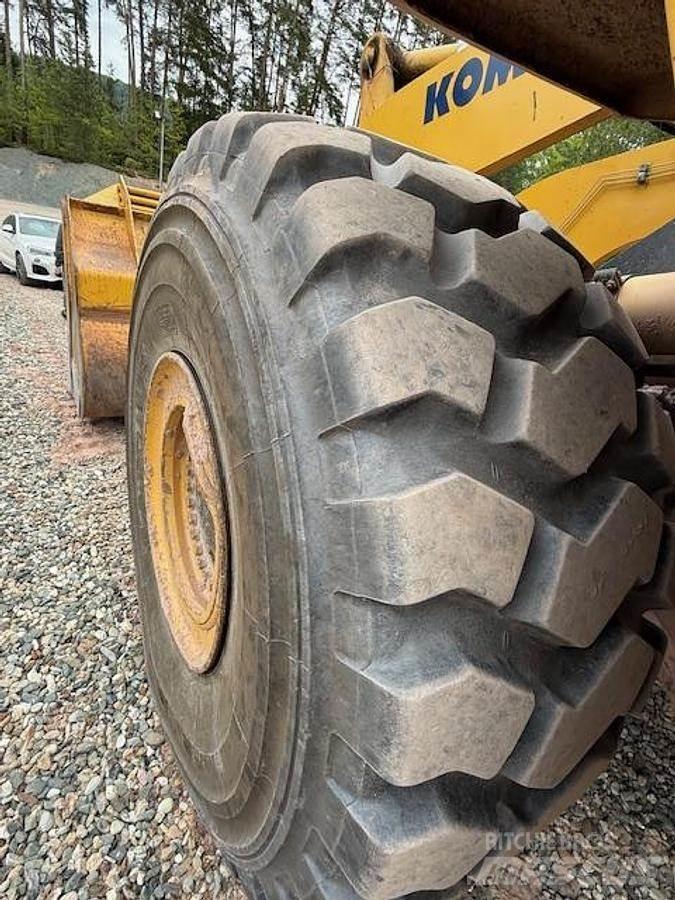 Komatsu WA500-6 轮式装载机