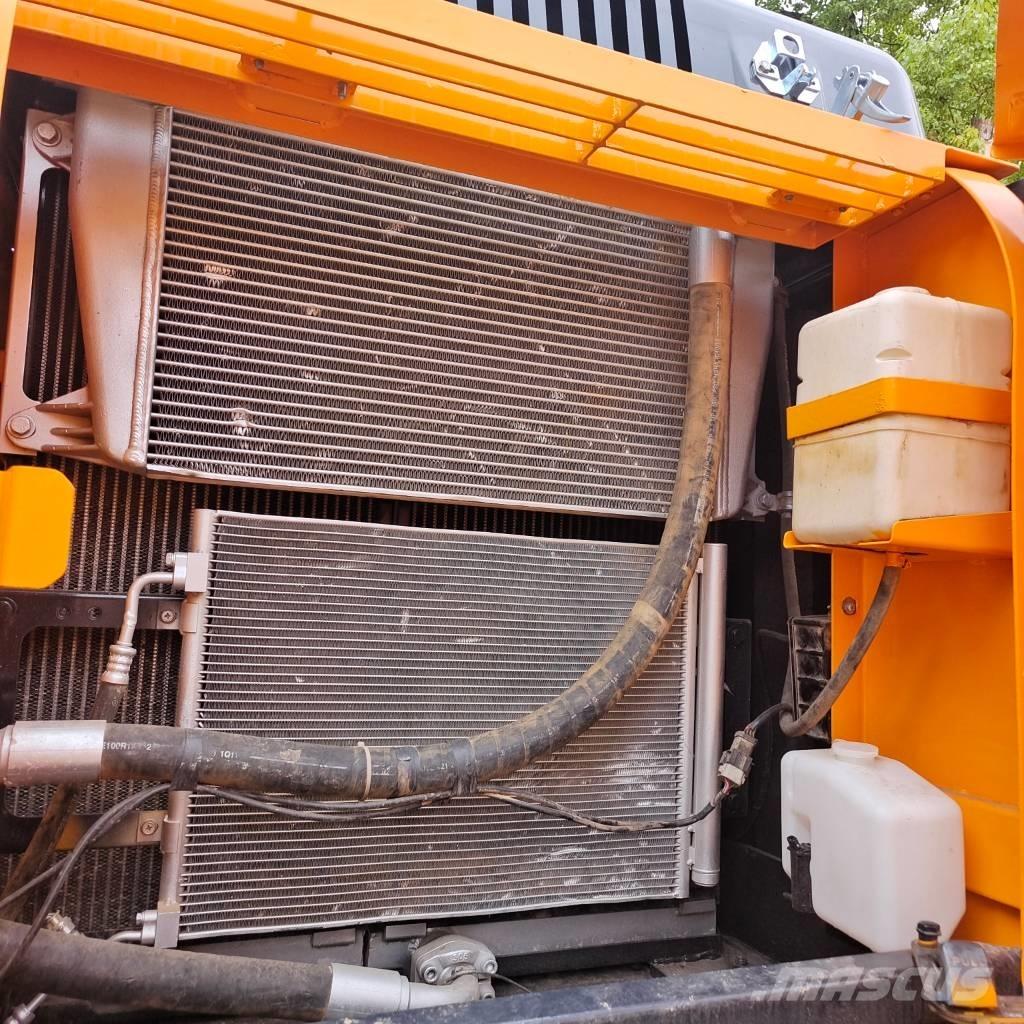 Hyundai 220 LC-9S 履带挖掘机