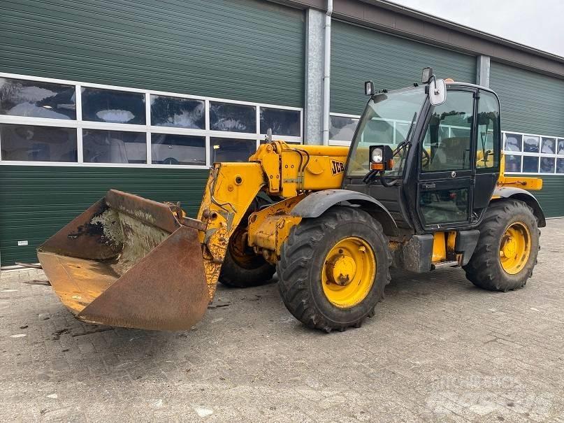 JCB 535-95 伸缩臂叉装车|叉装车