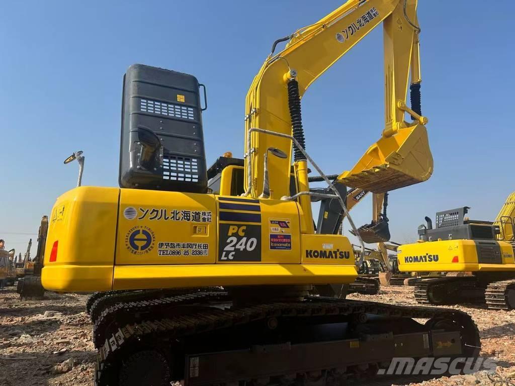 Komatsu PC 240 履带挖掘机