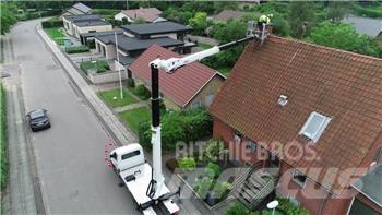 VERSALIFT VTX-240 G3 车载式高空作业车