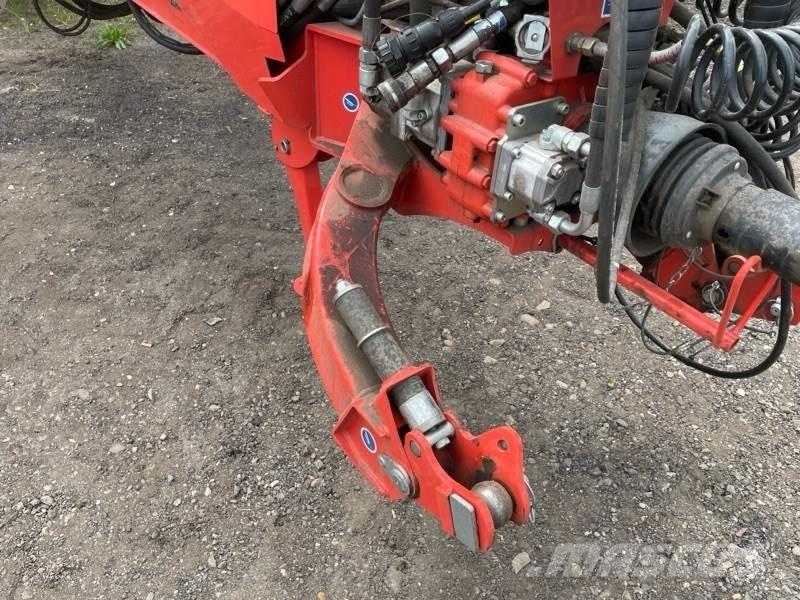 Kuhn GA13131 收割机