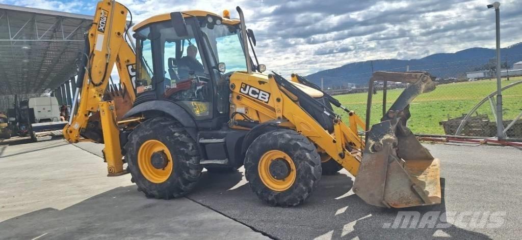 JCB 3cx 反铲装载机