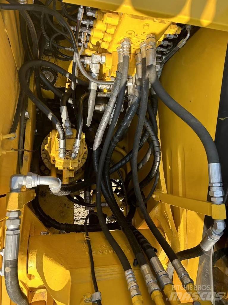 Komatsu PC 130 中型挖掘机