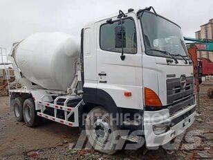 Hino 700 混凝土搅拌车