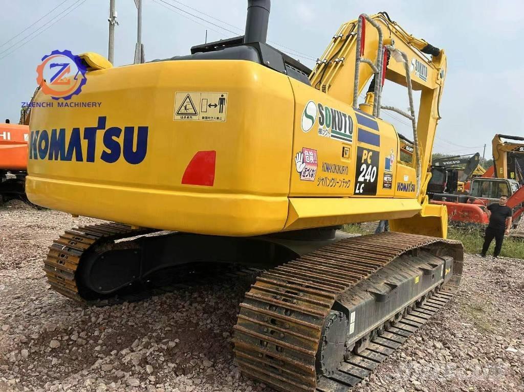 Komatsu PC 240-8 履带挖掘机