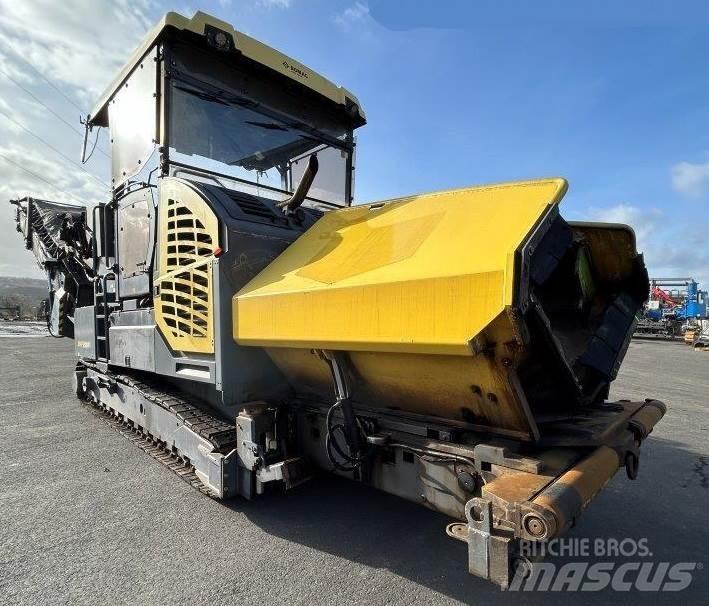 Bomag BMF 2500 S 沥青摊铺机