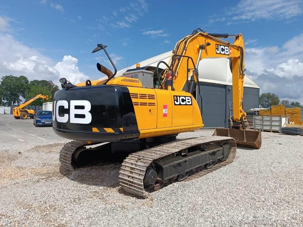 JCB JS 220 LC 履带挖掘机