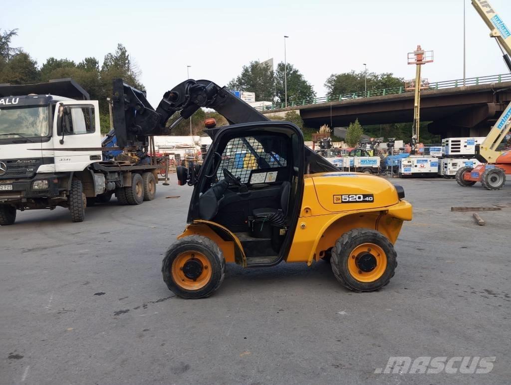 JCB 520-40 伸缩臂叉装车|叉装车
