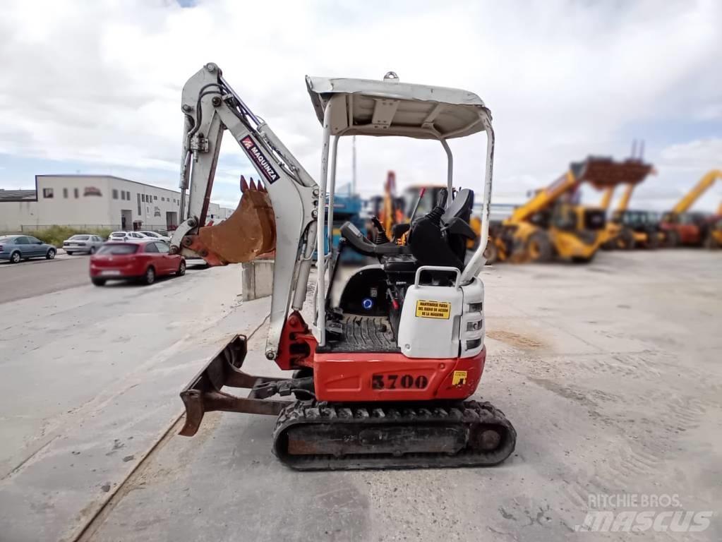 Takeuchi TB 215 R 小型挖掘机