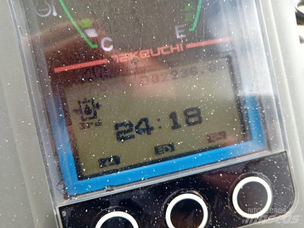 Takeuchi TB 215 R 小型挖掘机
