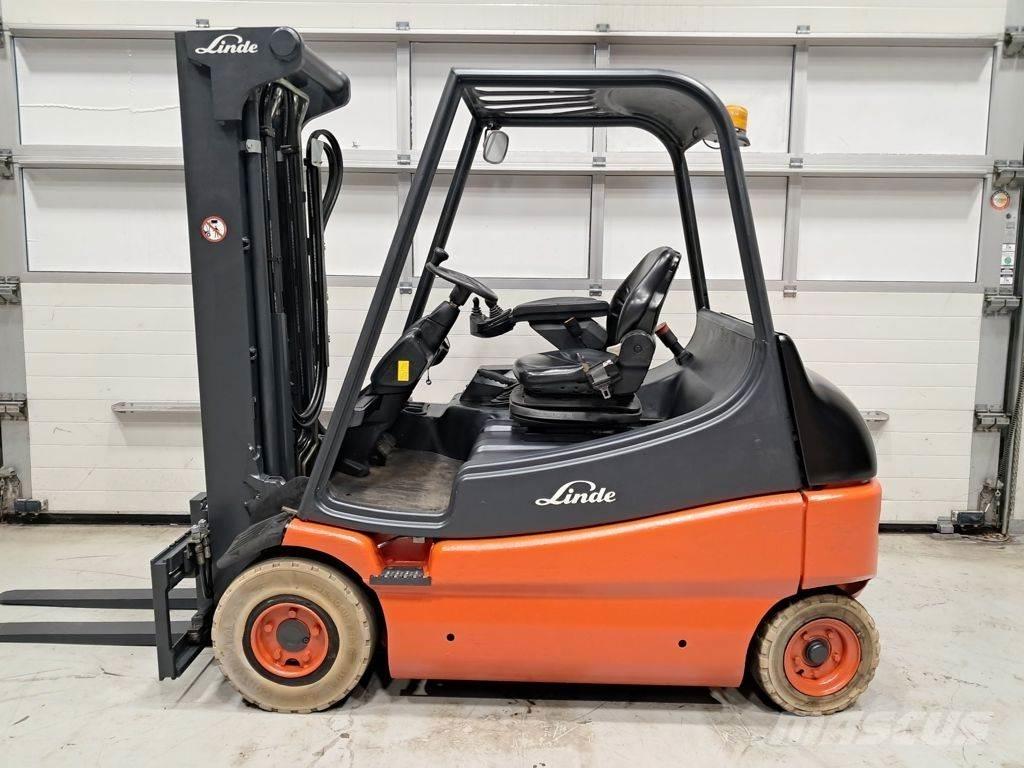 Linde E25/02 电动叉车