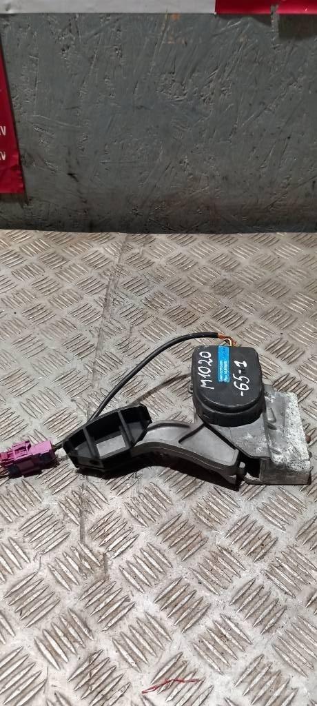 MAN TGA 81259706094 驾驶室与内部