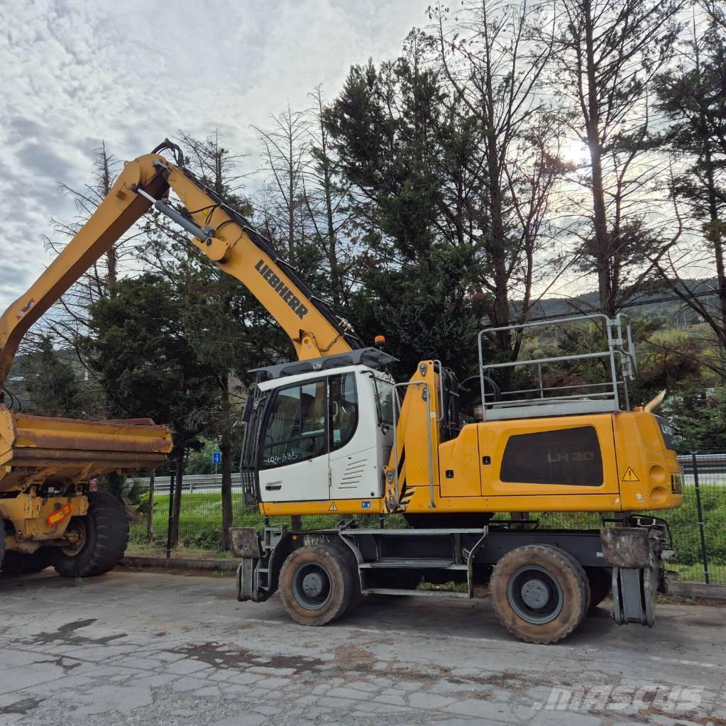 Liebherr LH 30 M 工业挖掘机