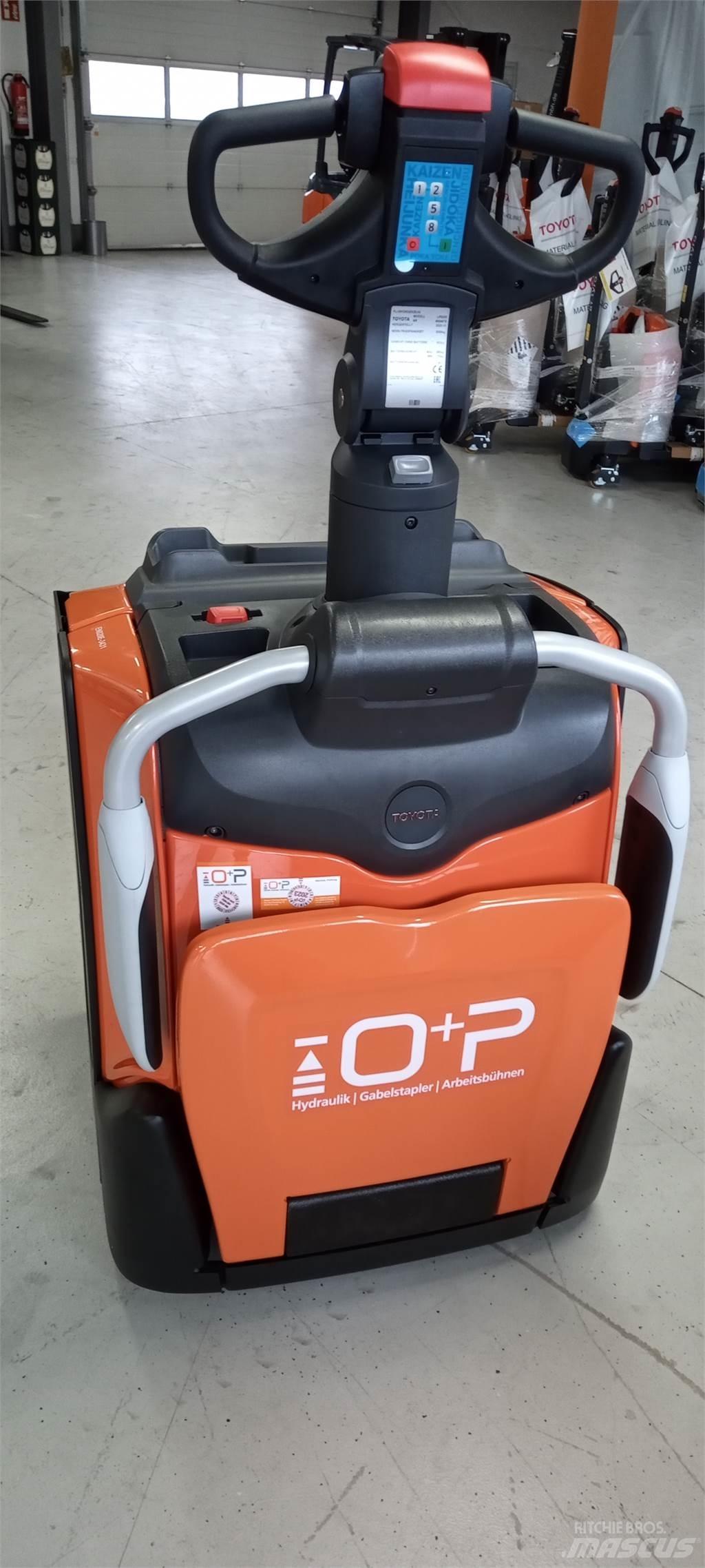 Toyota LPE200 手摇升降机