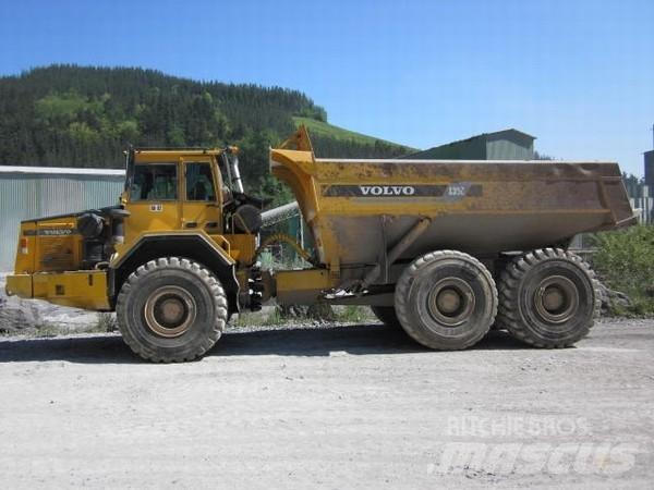 Volvo A 35 C 6x6 铰接式自卸车