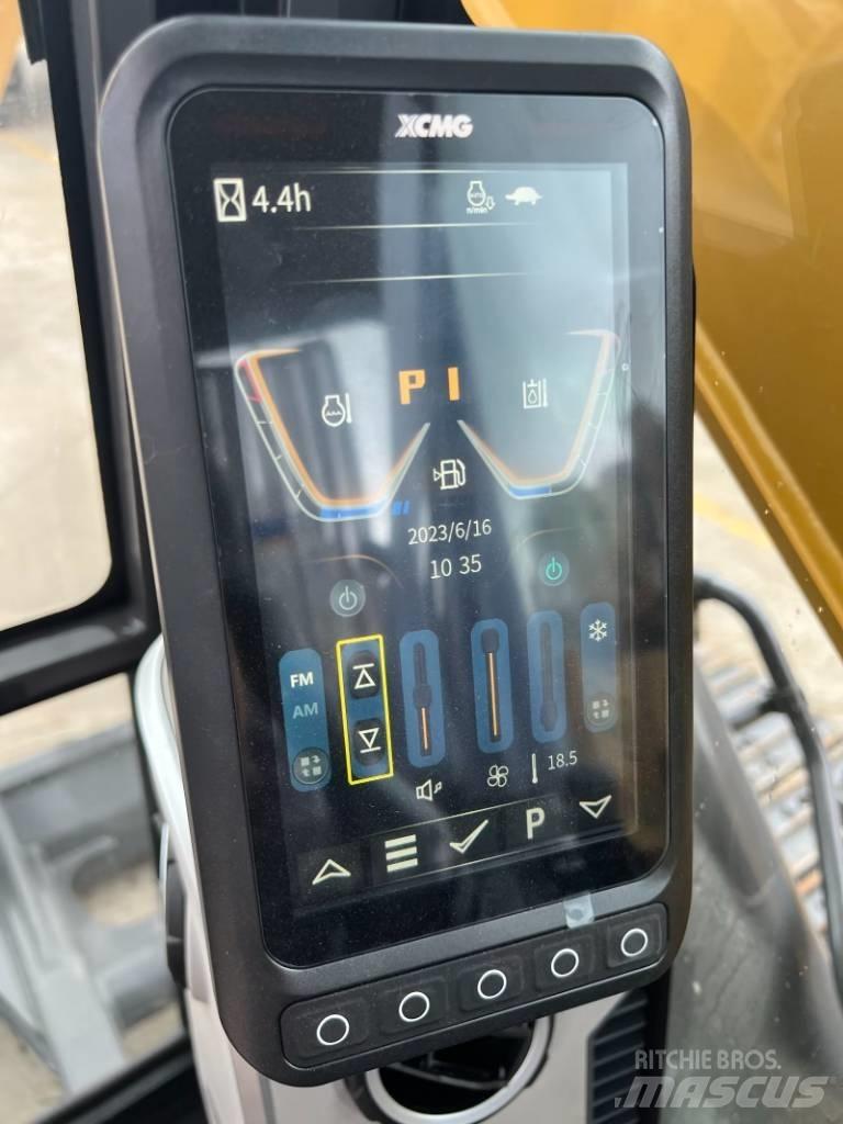 XCMG XE 75 履带挖掘机
