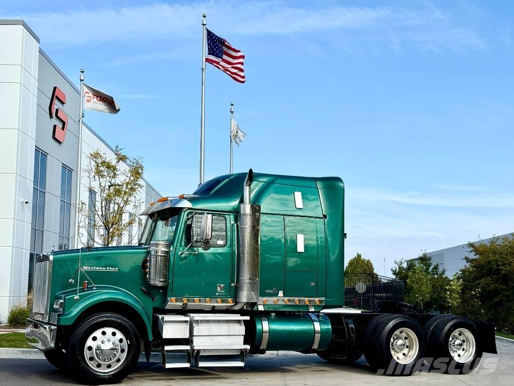 Western Star 4900 牵引车