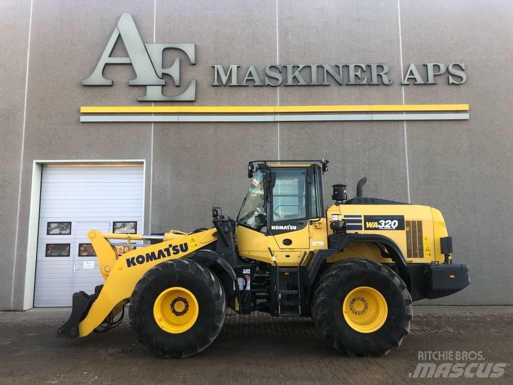 Komatsu WA 320-8 轮式装载机