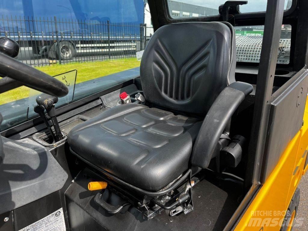 JCB TLT30 伸缩轮式装载机