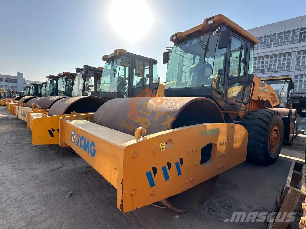 XCMG XS 233J 单轮压路机