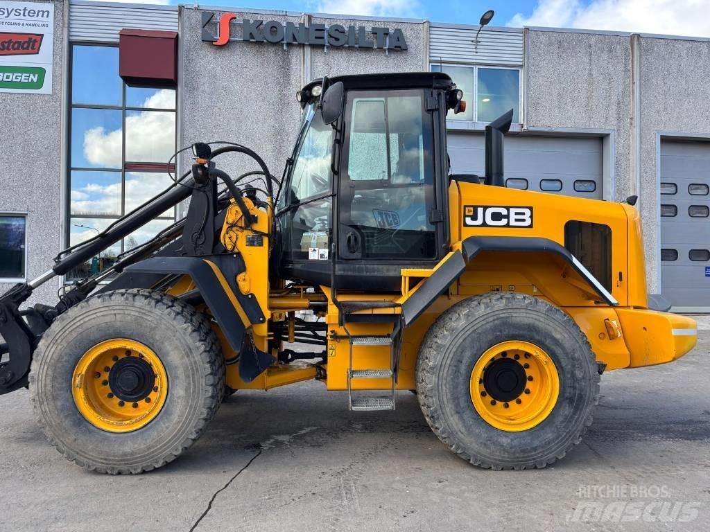 JCB 437 HT 轮式装载机