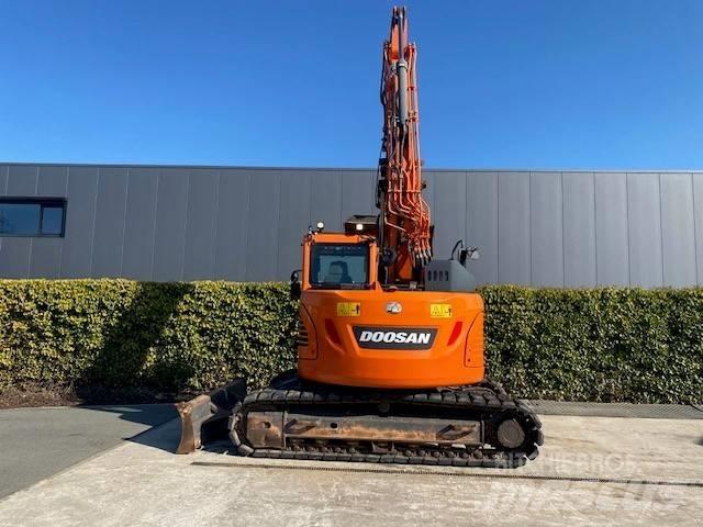 Doosan DX140LCR-5 履带挖掘机