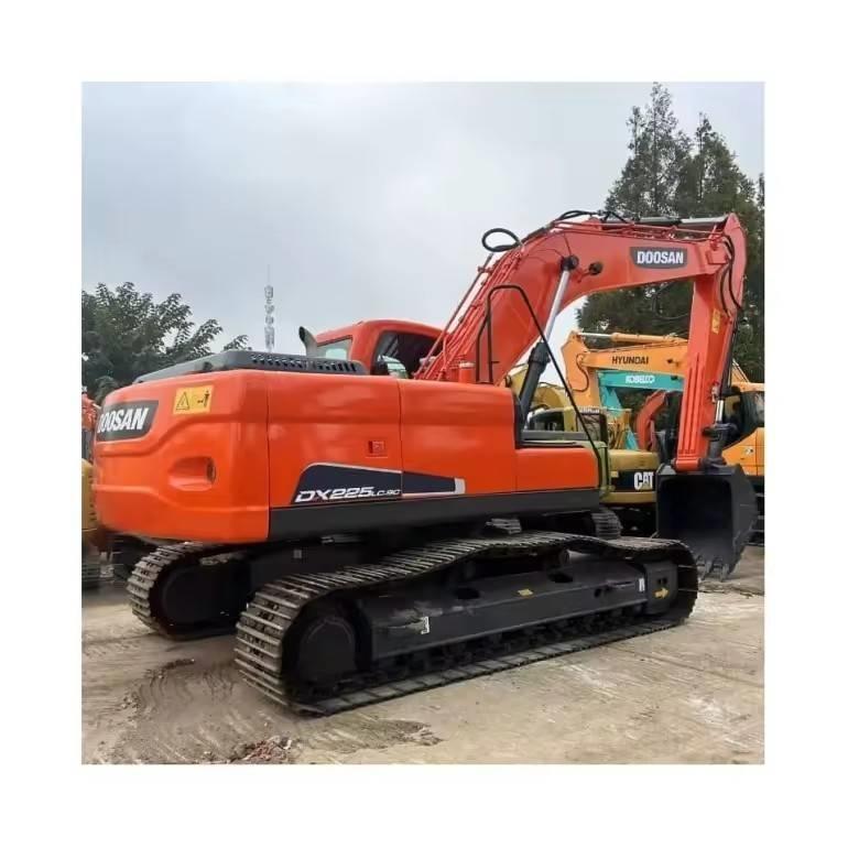 Doosan DX 225 LC-9C 履带挖掘机