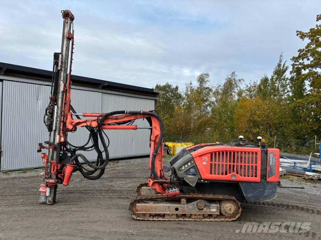 Sandvik Dino DC400Ri 钻孔机