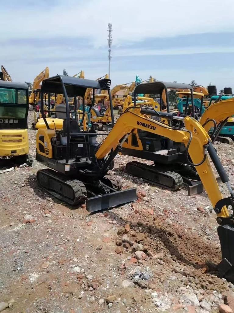 Komatsu PC18 小型挖掘机