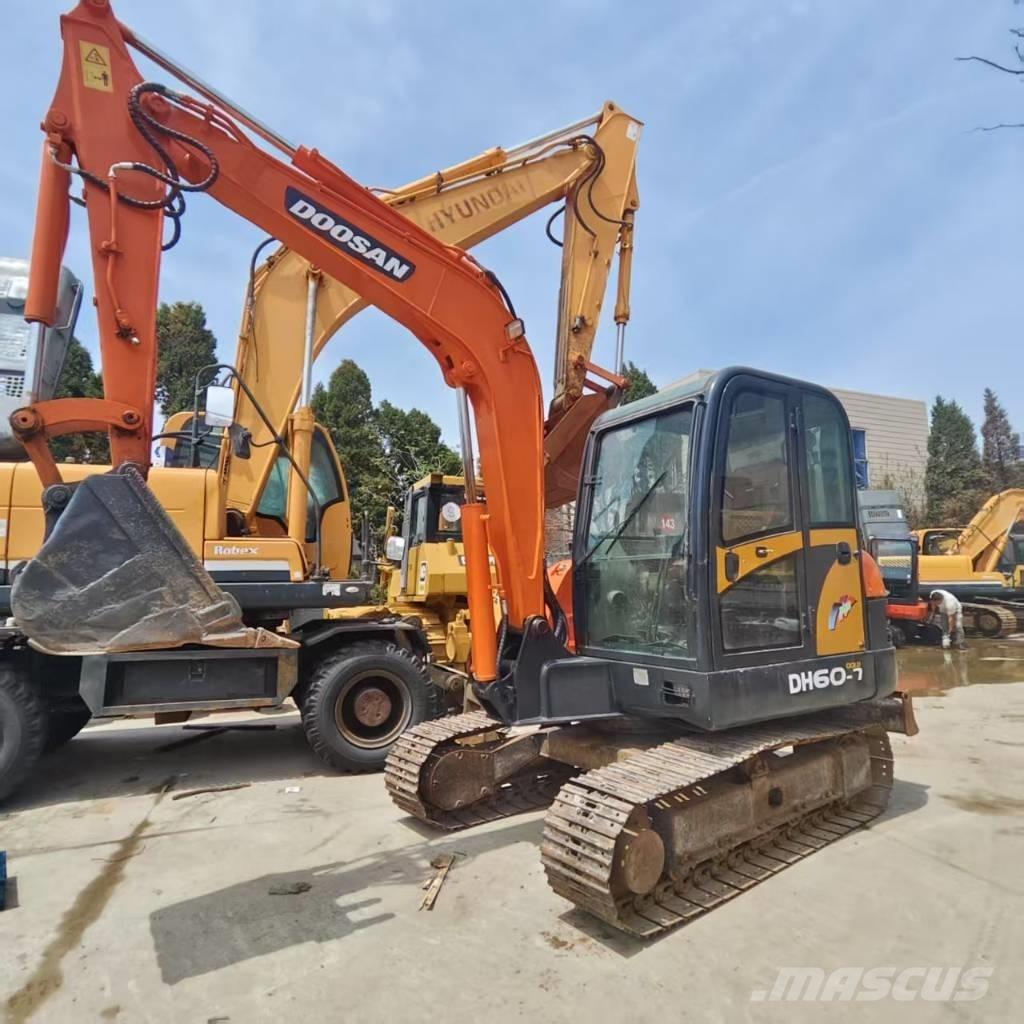 Doosan DH 60-7 小型挖掘机