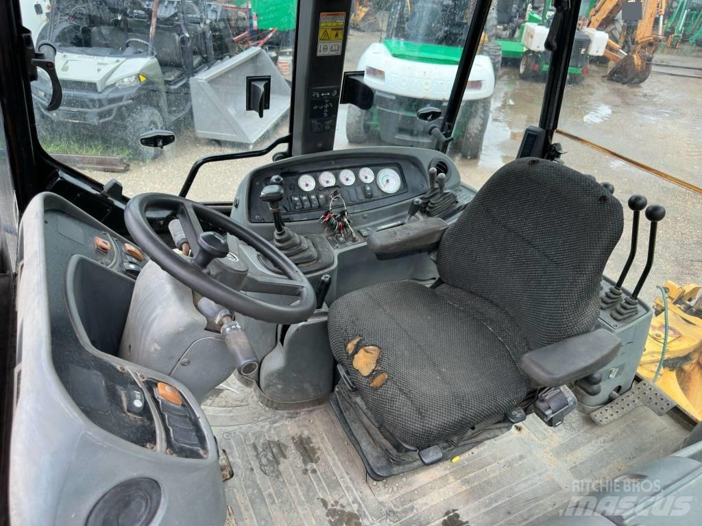 CAT 446 D 反铲装载机