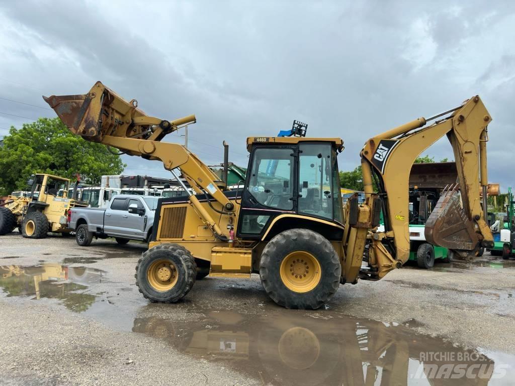 CAT 446 D 反铲装载机