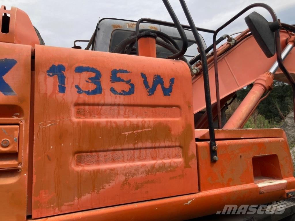 Hitachi EX 135 W 轮式挖掘机