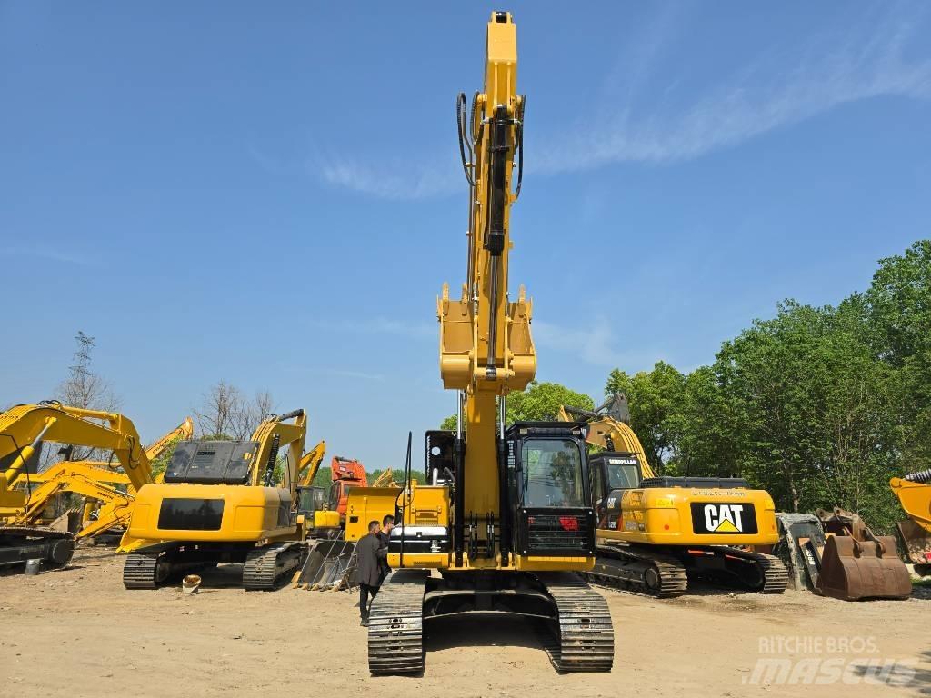CAT 320 D 2 中型挖掘机
