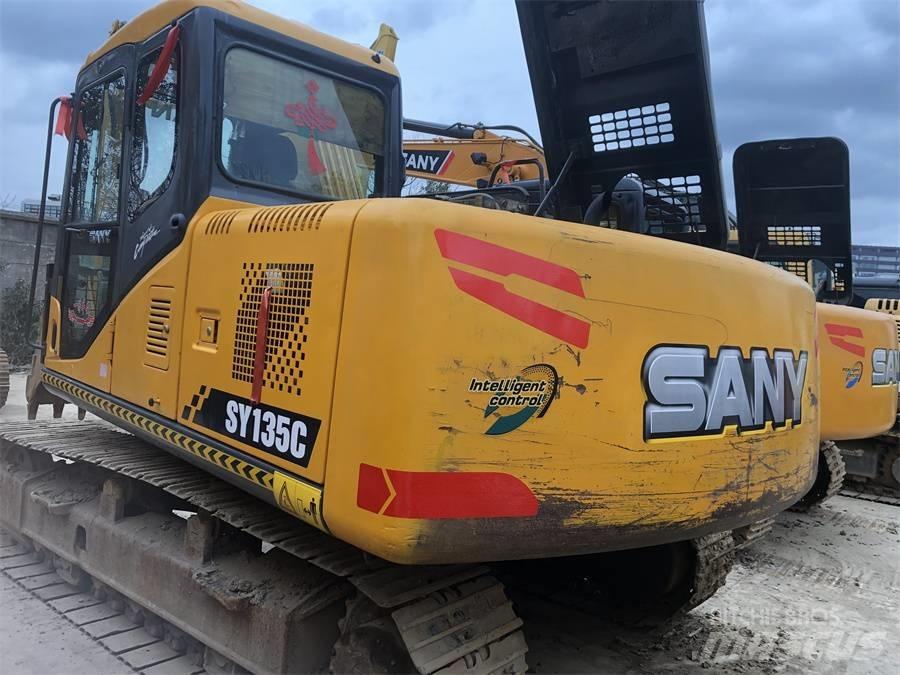Sany SY135 履带挖掘机