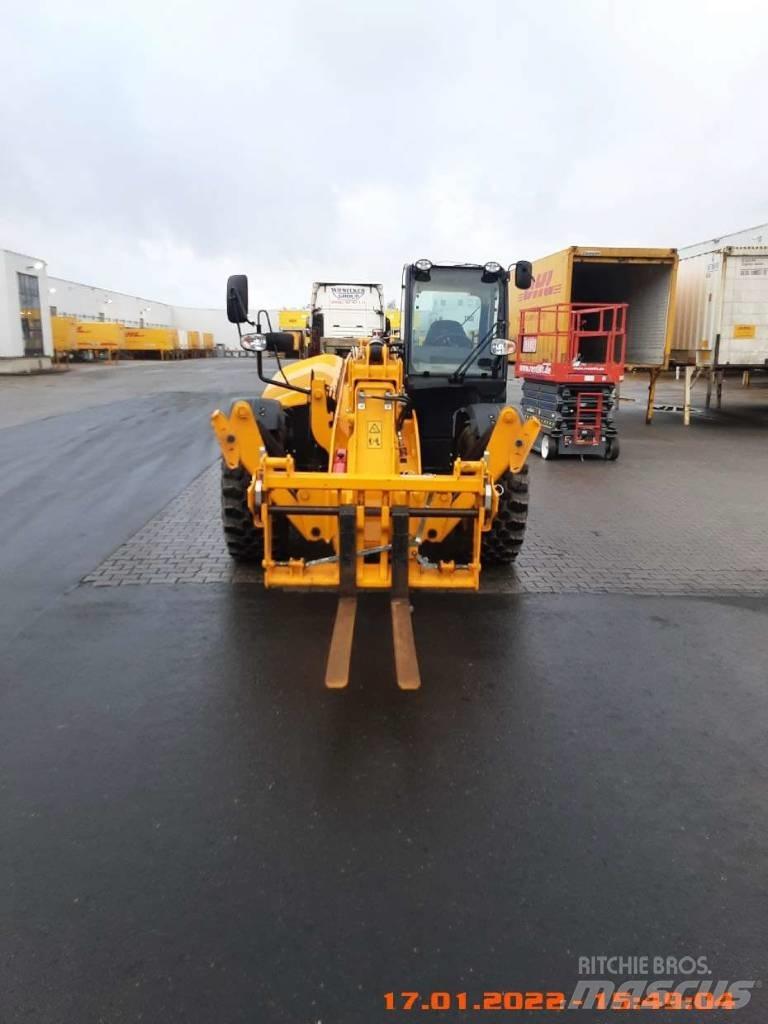 JCB 540-140 伸缩臂叉装车|叉装车