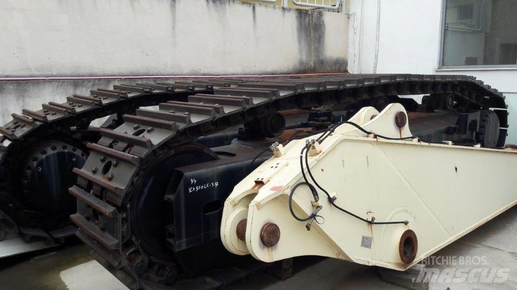 Hitachi ZX 450-3 底盘和悬架