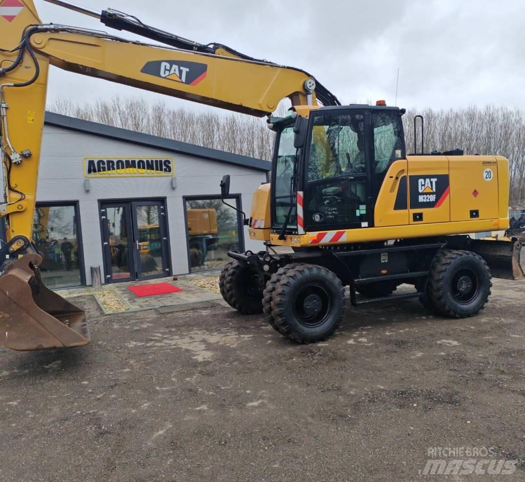 CAT M320 F 轮式挖掘机