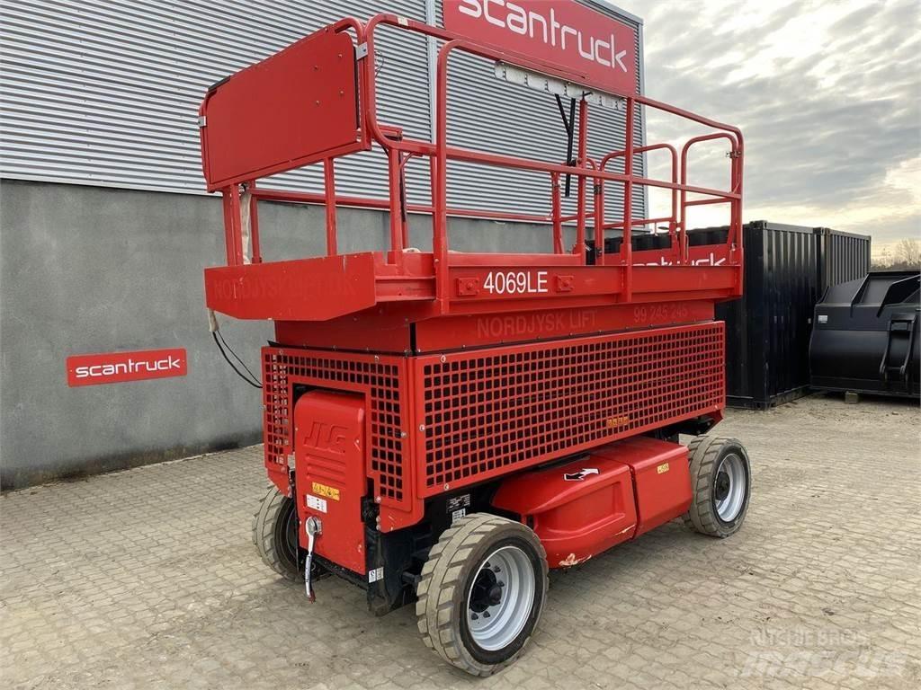 JLG 4069ERT 剪叉式升降机