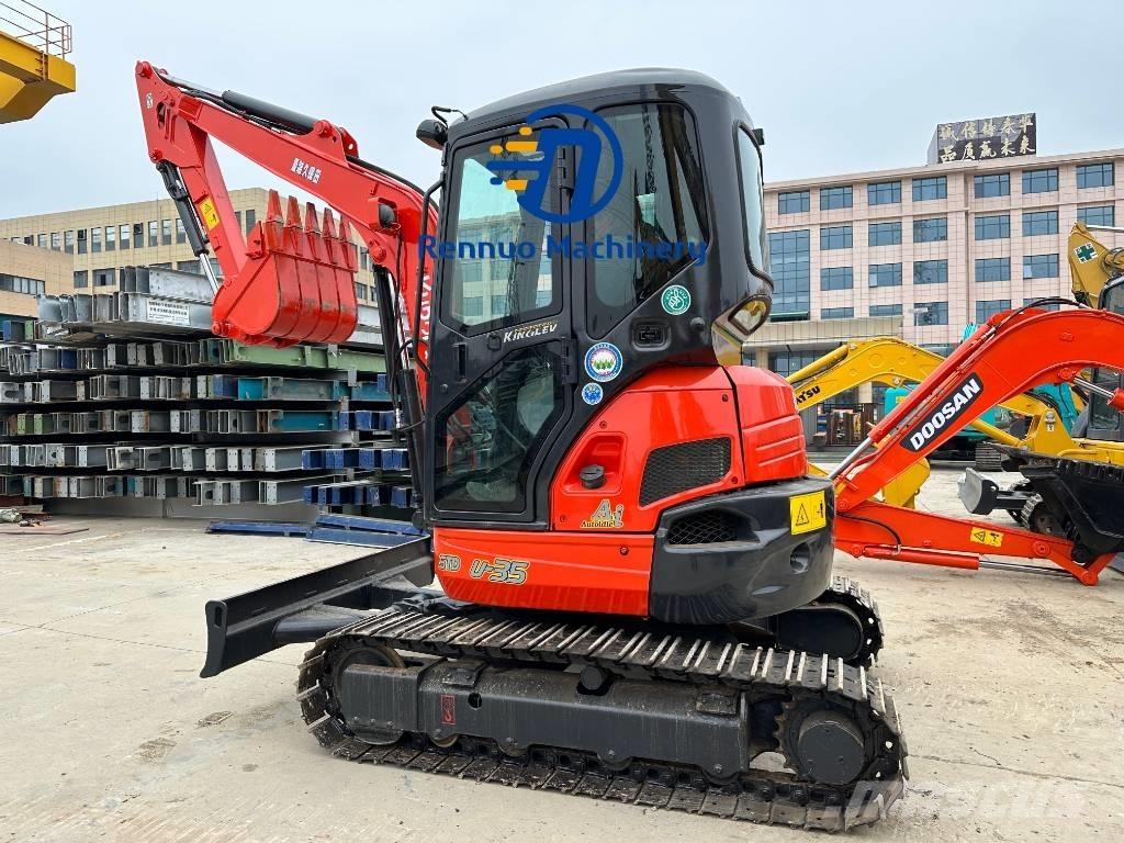 Kubota U 35 小型挖掘机