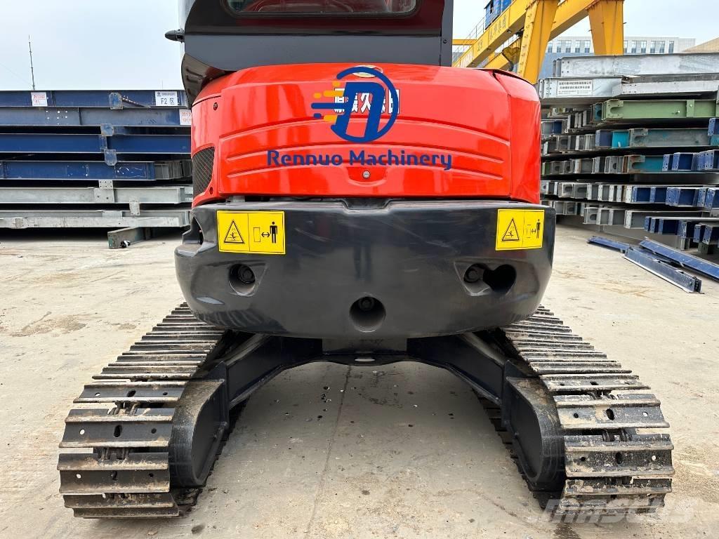 Kubota U 35 小型挖掘机