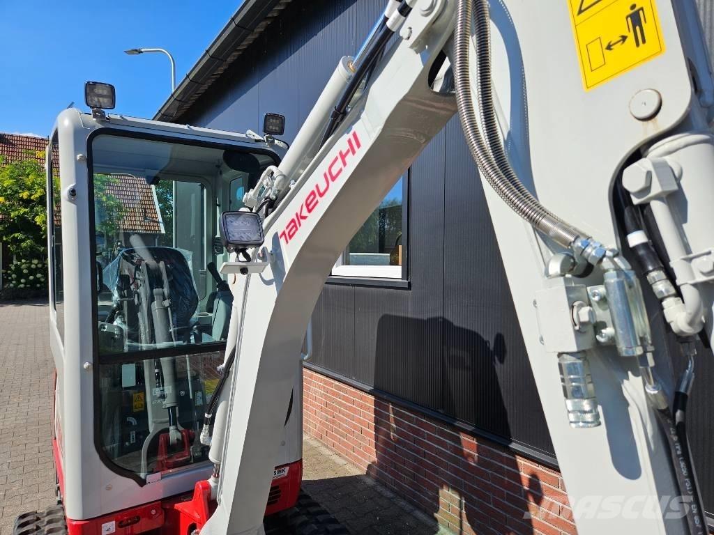 Takeuchi TB320 Demo 小型挖掘机