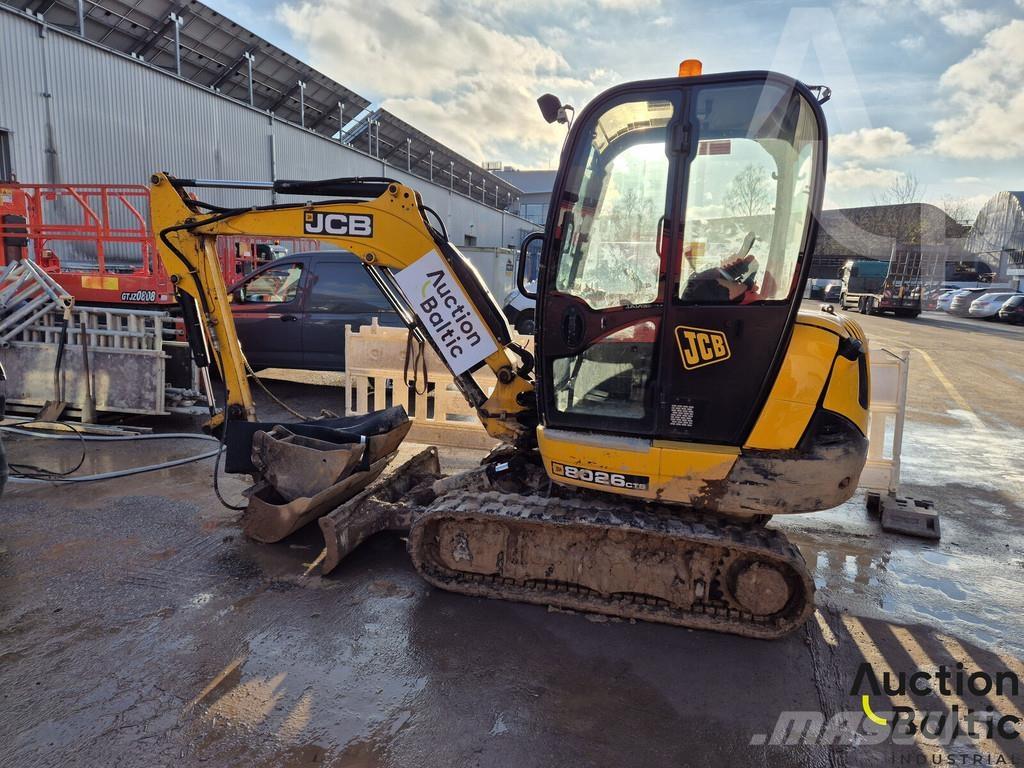 JCB 8026 CTS 小型挖掘机