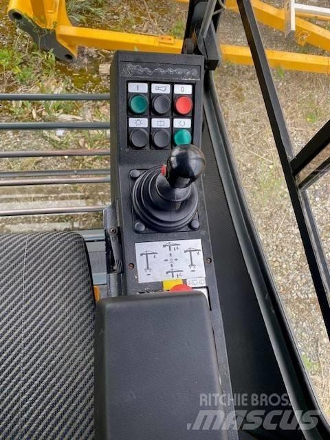 Liebherr 132 EC-HM 塔式起重机