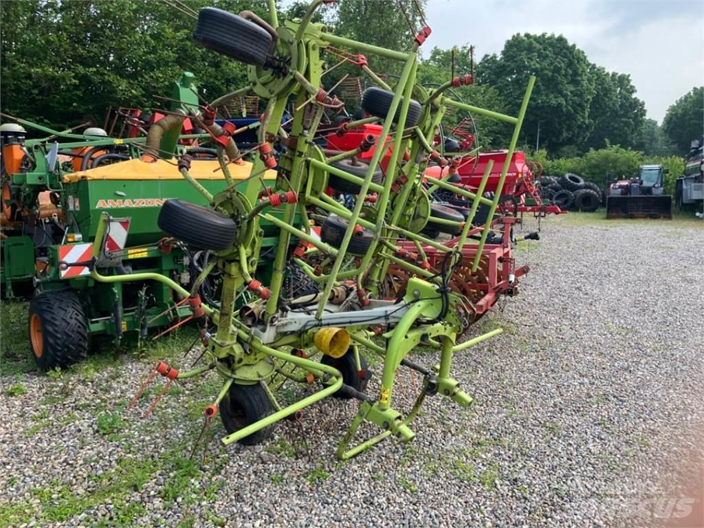 CLAAS VOLTO 870 犁耙和摊草机