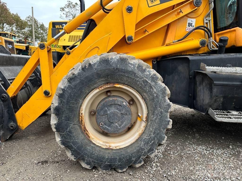 JCB 3 CX 反铲装载机