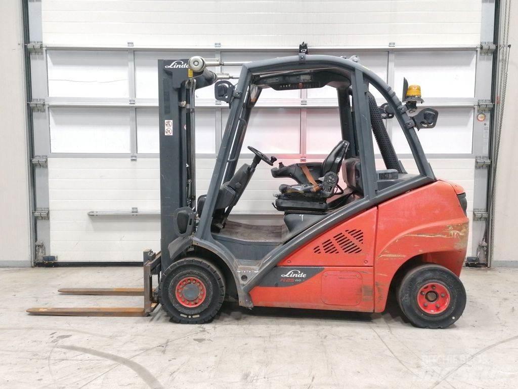Linde H25D-02 柴油叉车