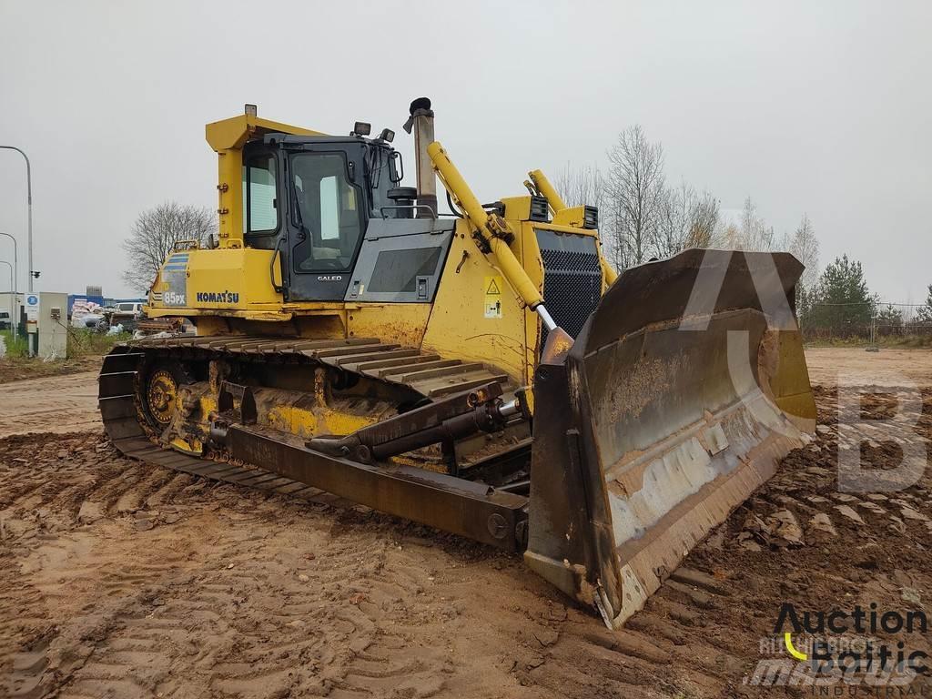 Komatsu D85PX-15 履带式推土机