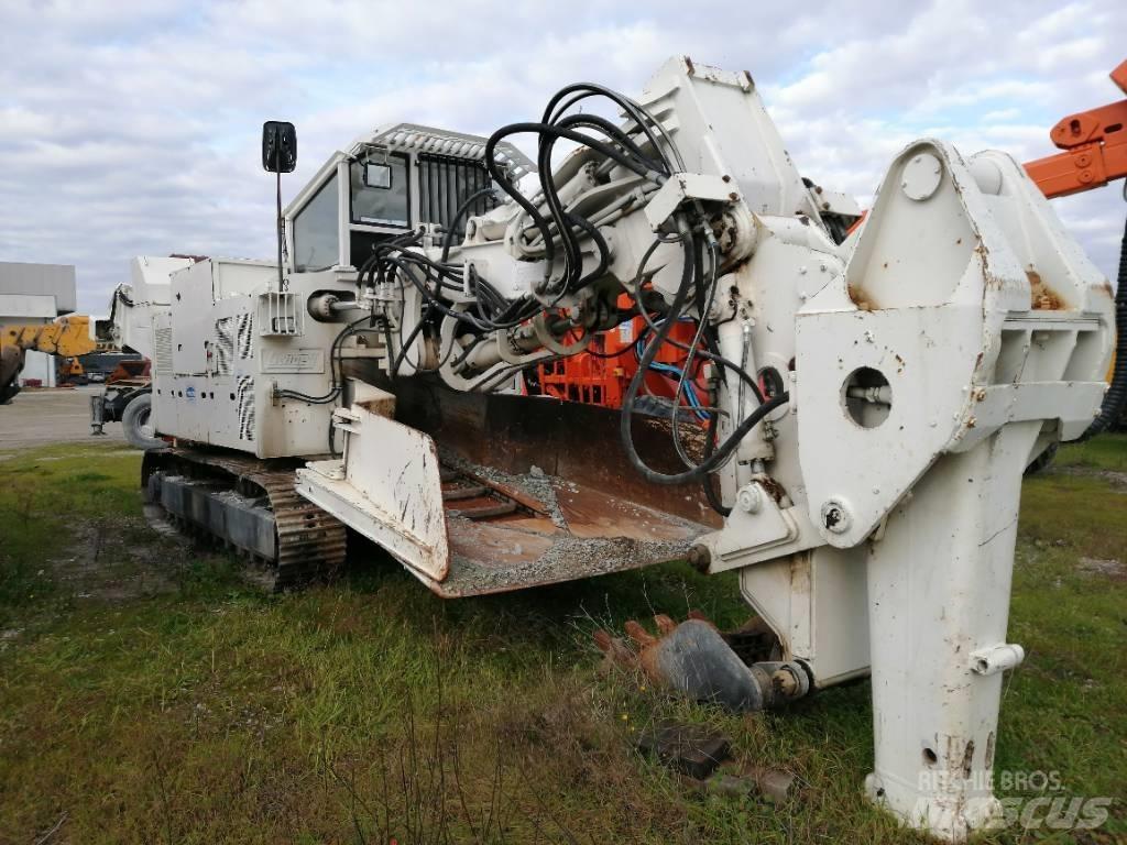 Schaeff ITC 312 H1 特种挖掘机